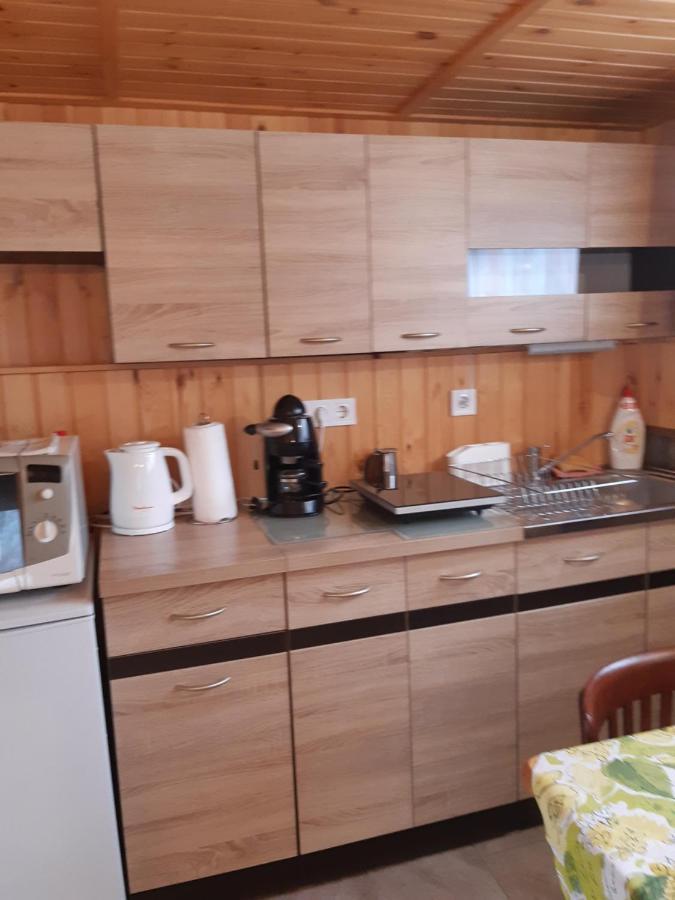 Matyas Apartman Tard Exterior photo