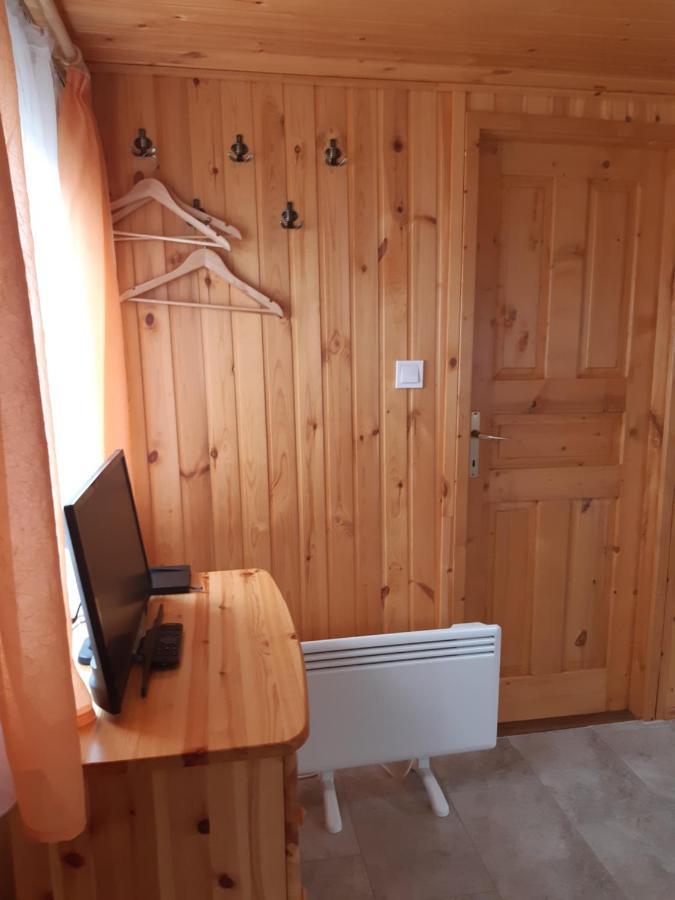 Matyas Apartman Tard Exterior photo